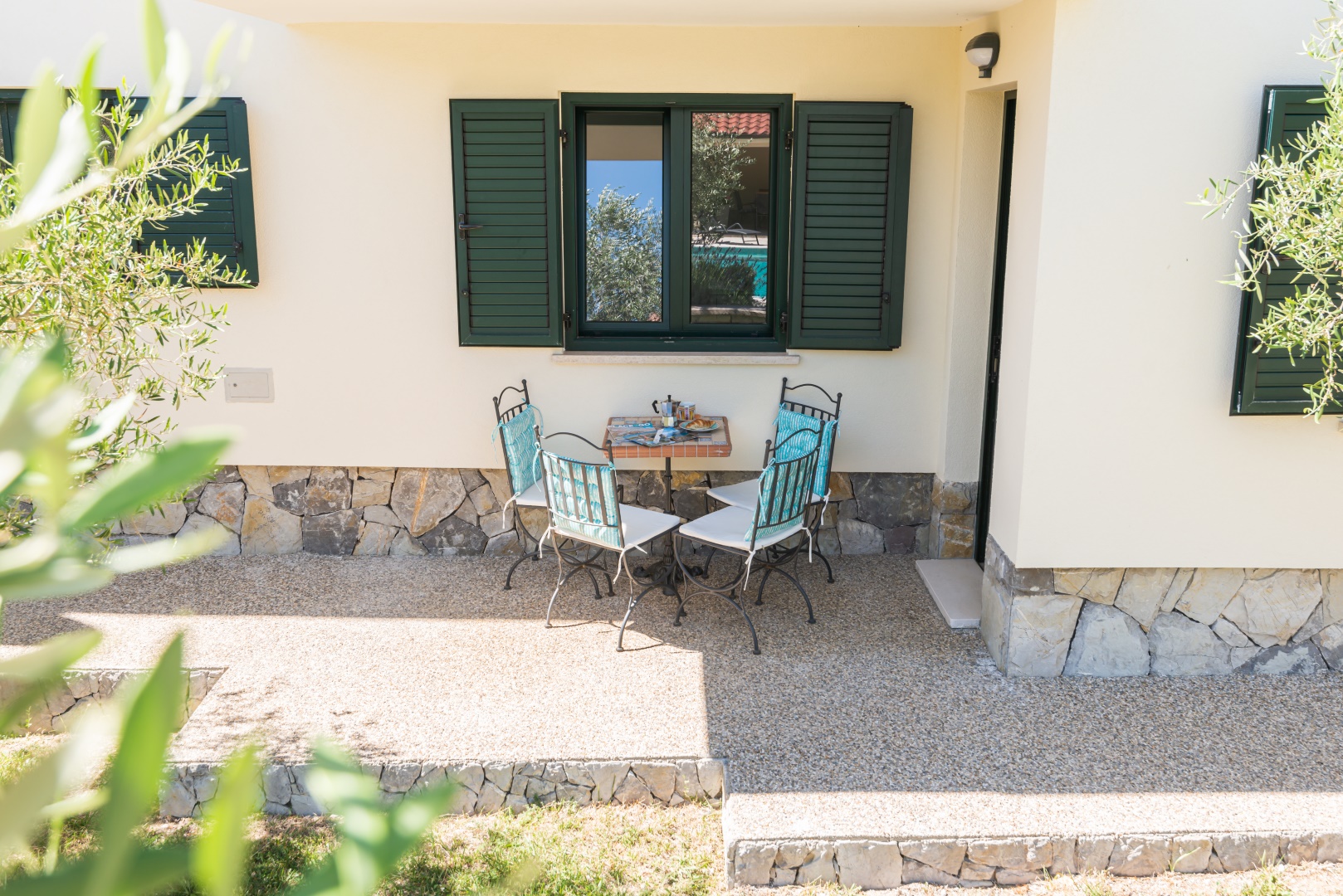 apartments-garden-no1 (1) (Large)