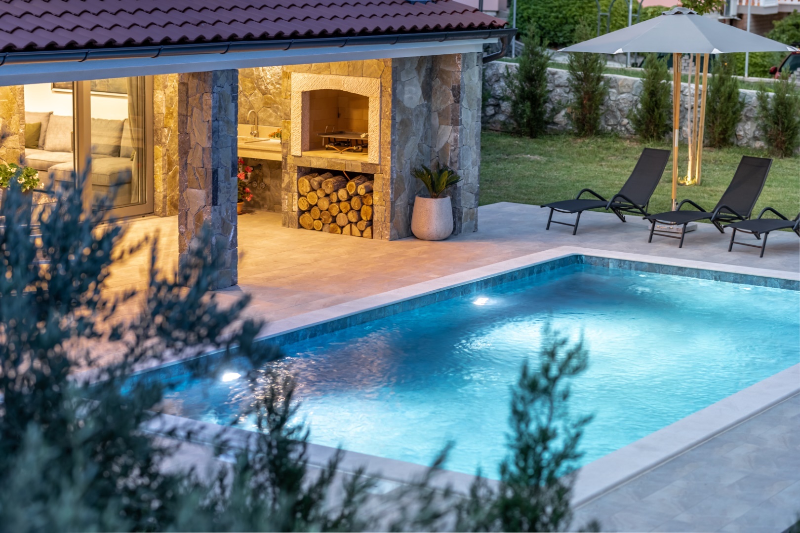 villa-st-lucia-jurandvor-baska-night (11)