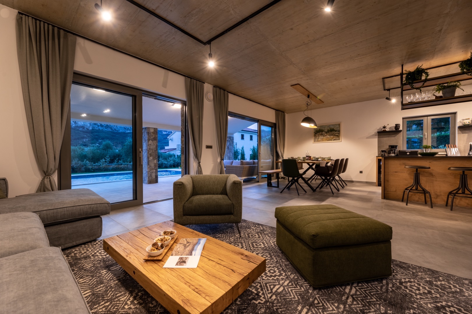 villa-st-lucia-jurandvor-baska-night (4)